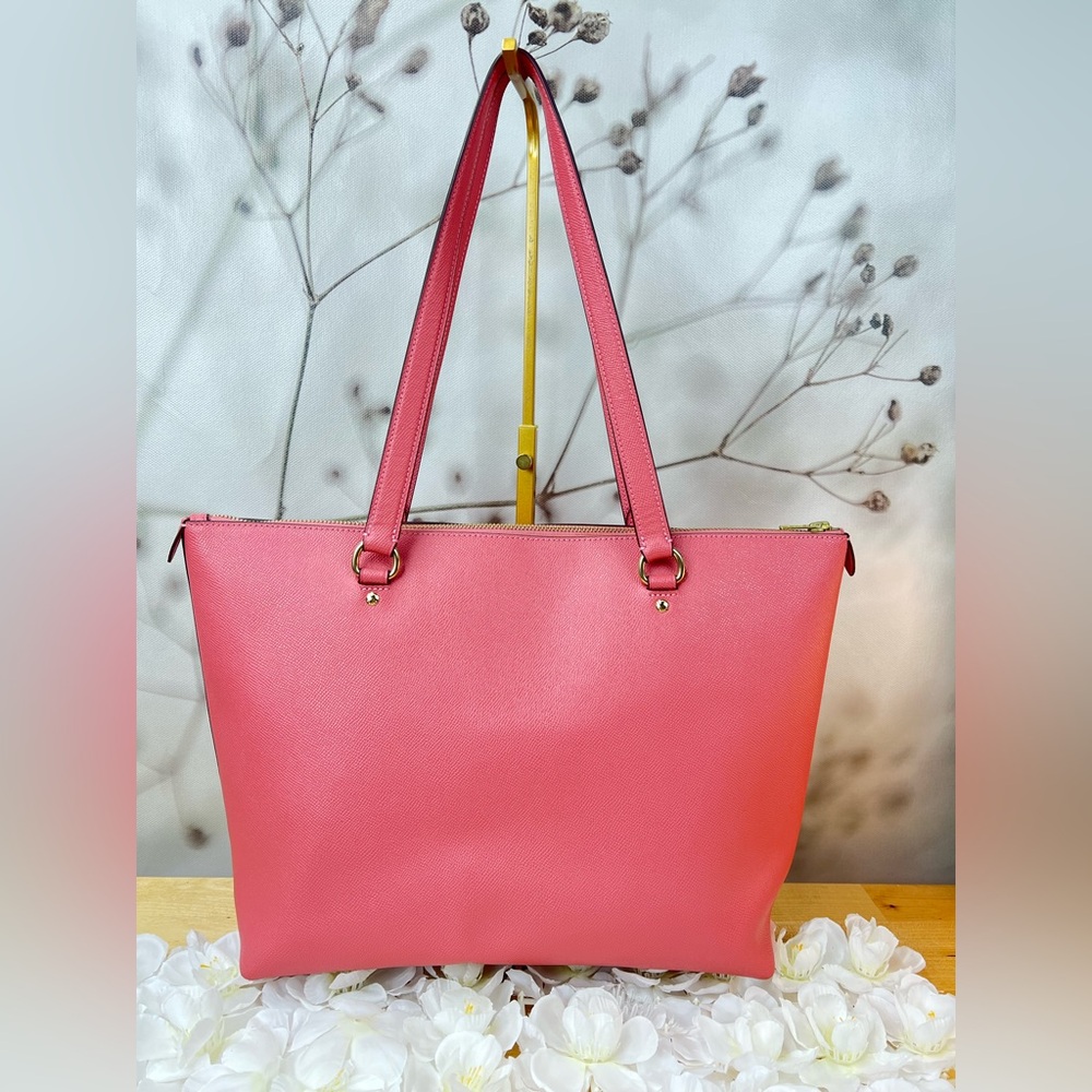 Coach Gallery Tote Shoulder Bag In Pink Taffy with Gold Accents - Picture 2 of 14